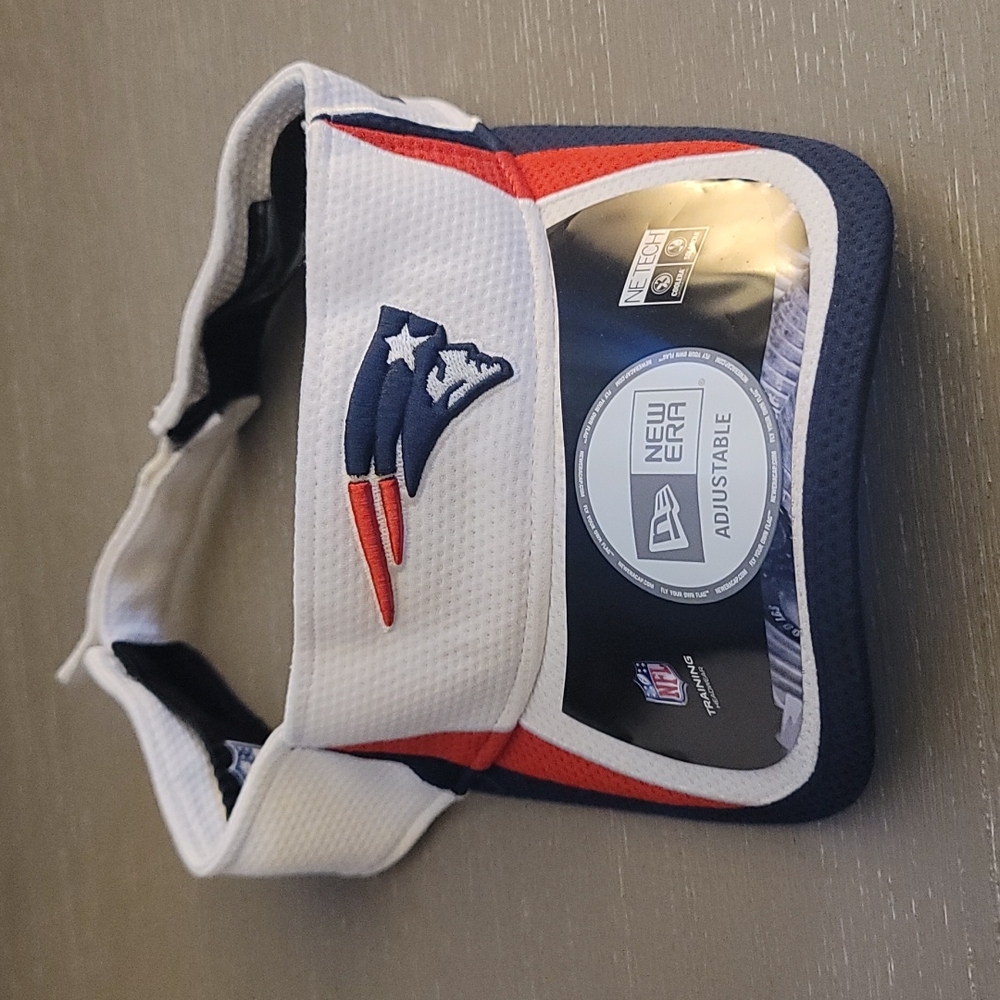 White New England Patriots Visor
